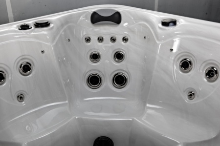 Мини спа-бассейн Sunrans SR878 Мини спа-бассейн Sunrans SR878