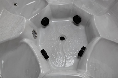 Мини спа-бассейн Sunrans SR878 Мини спа-бассейн Sunrans SR878