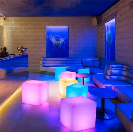 Светильник Куб 80 с питанием от АКБ, RGB