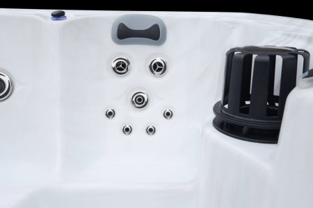 Гидромассажный СПА бассейн Sunrans SR808C Гидромассажный СПА бассейн Sunrans SR808C